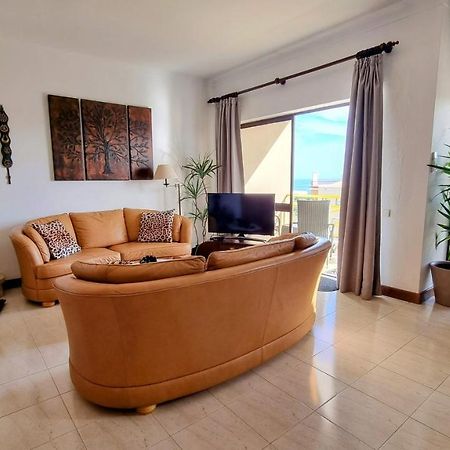 Apartmento Praia Da Dona Ana Lagos Luaran gambar