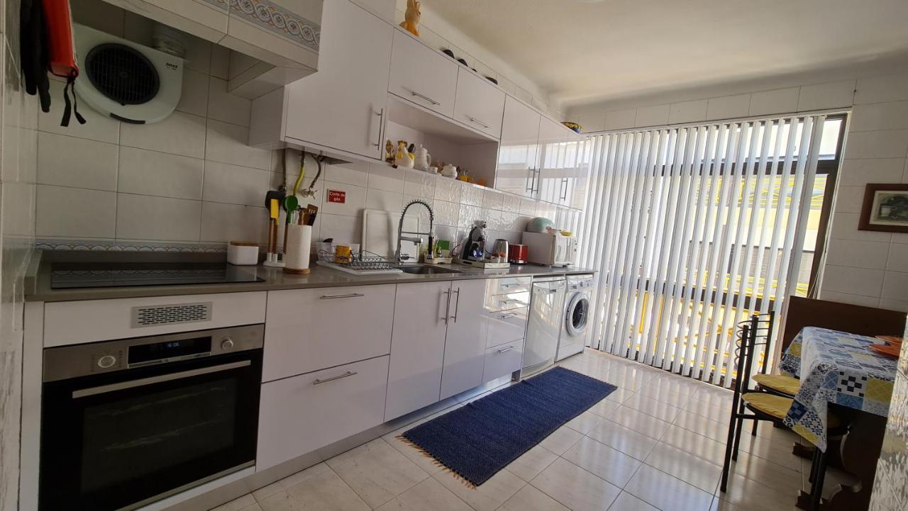 Apartmento Praia Da Dona Ana Lagos Luaran gambar