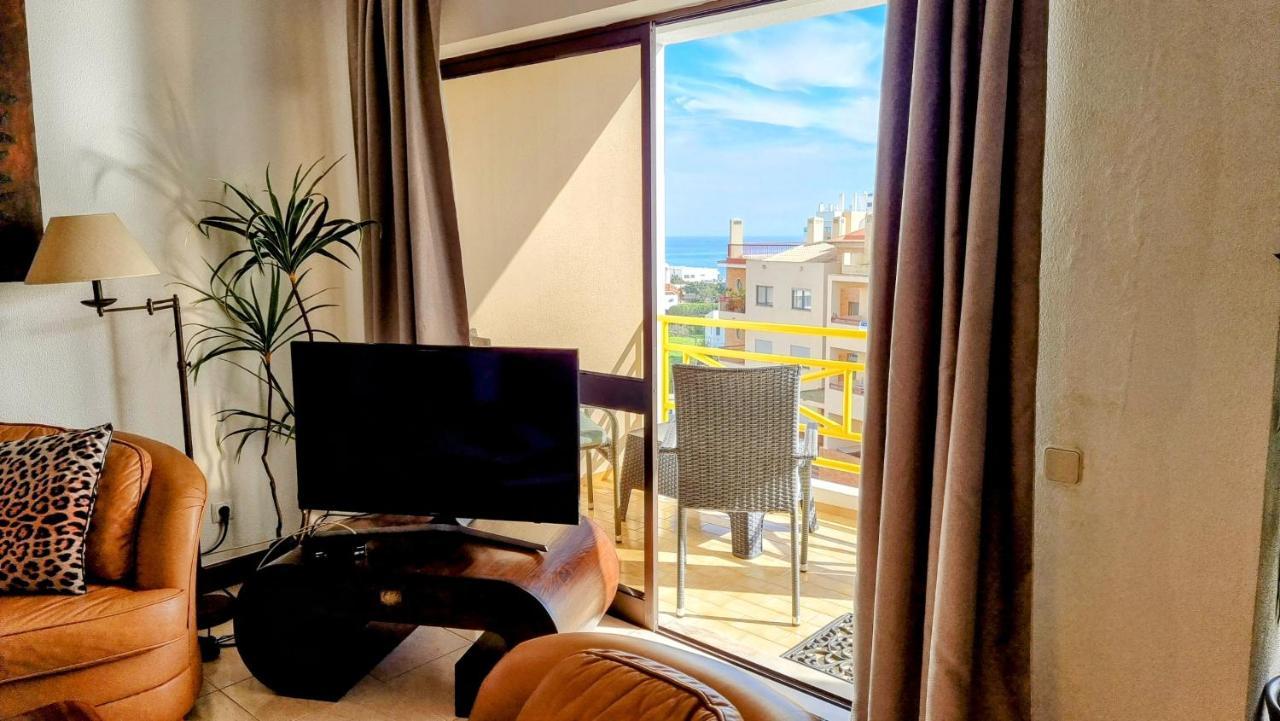 Apartmento Praia Da Dona Ana Lagos Luaran gambar