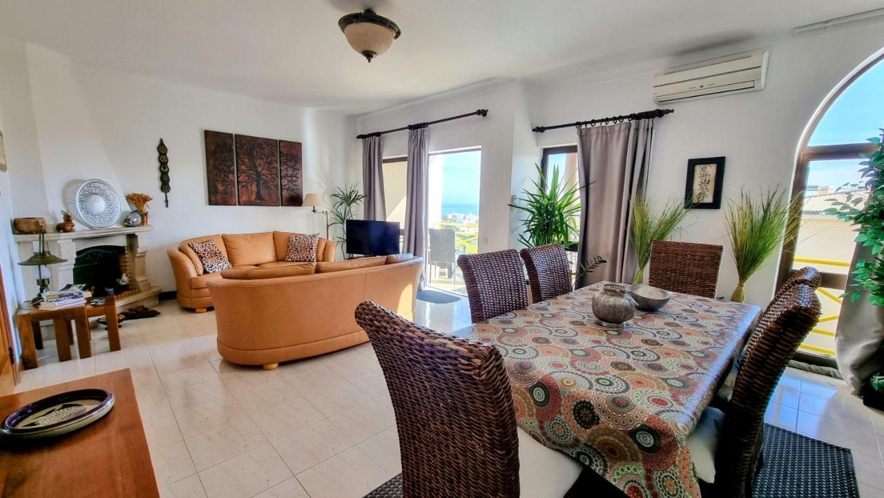 Apartmento Praia Da Dona Ana Lagos Luaran gambar
