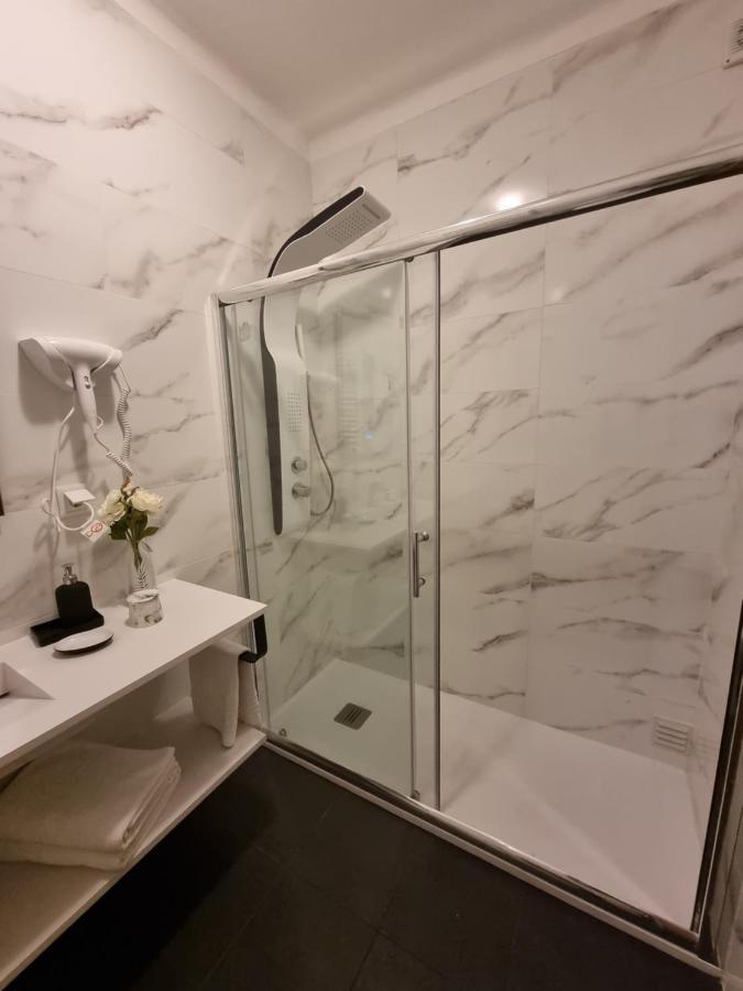 Apartmento Praia Da Dona Ana Lagos Luaran gambar