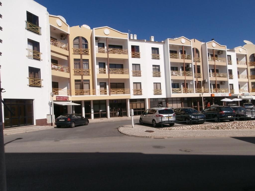 Apartmento Praia Da Dona Ana Lagos Bilik gambar