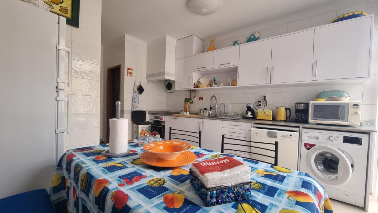 Apartmento Praia Da Dona Ana Lagos Luaran gambar