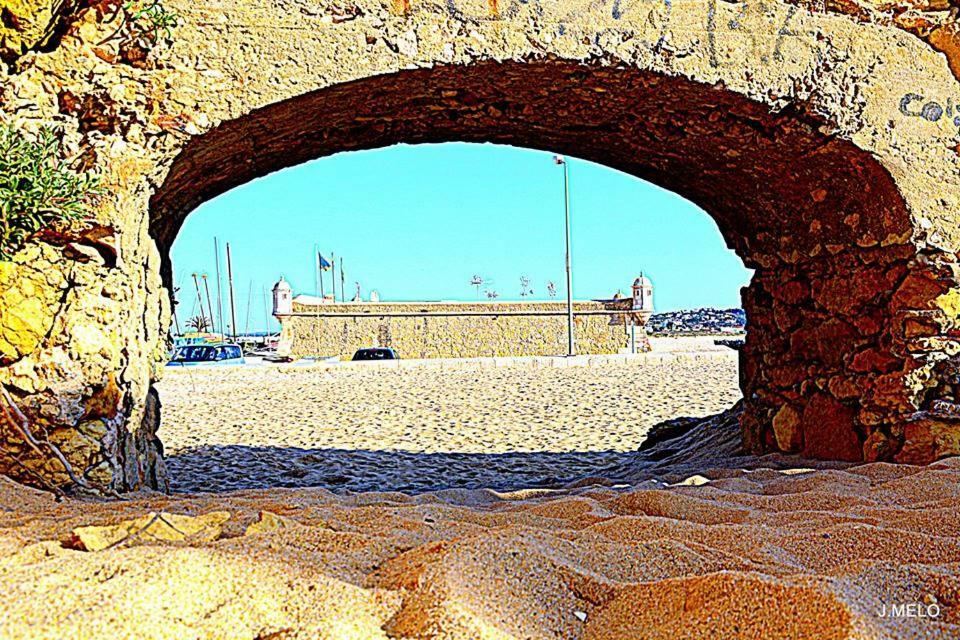 Apartmento Praia Da Dona Ana Lagos Luaran gambar